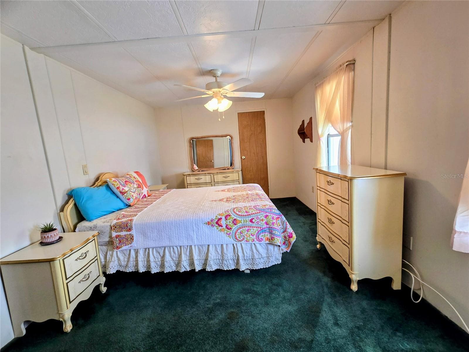 Manufactured Home at 6253 BALMY LN, ZEPHYRHILLS, photo 9 of 38