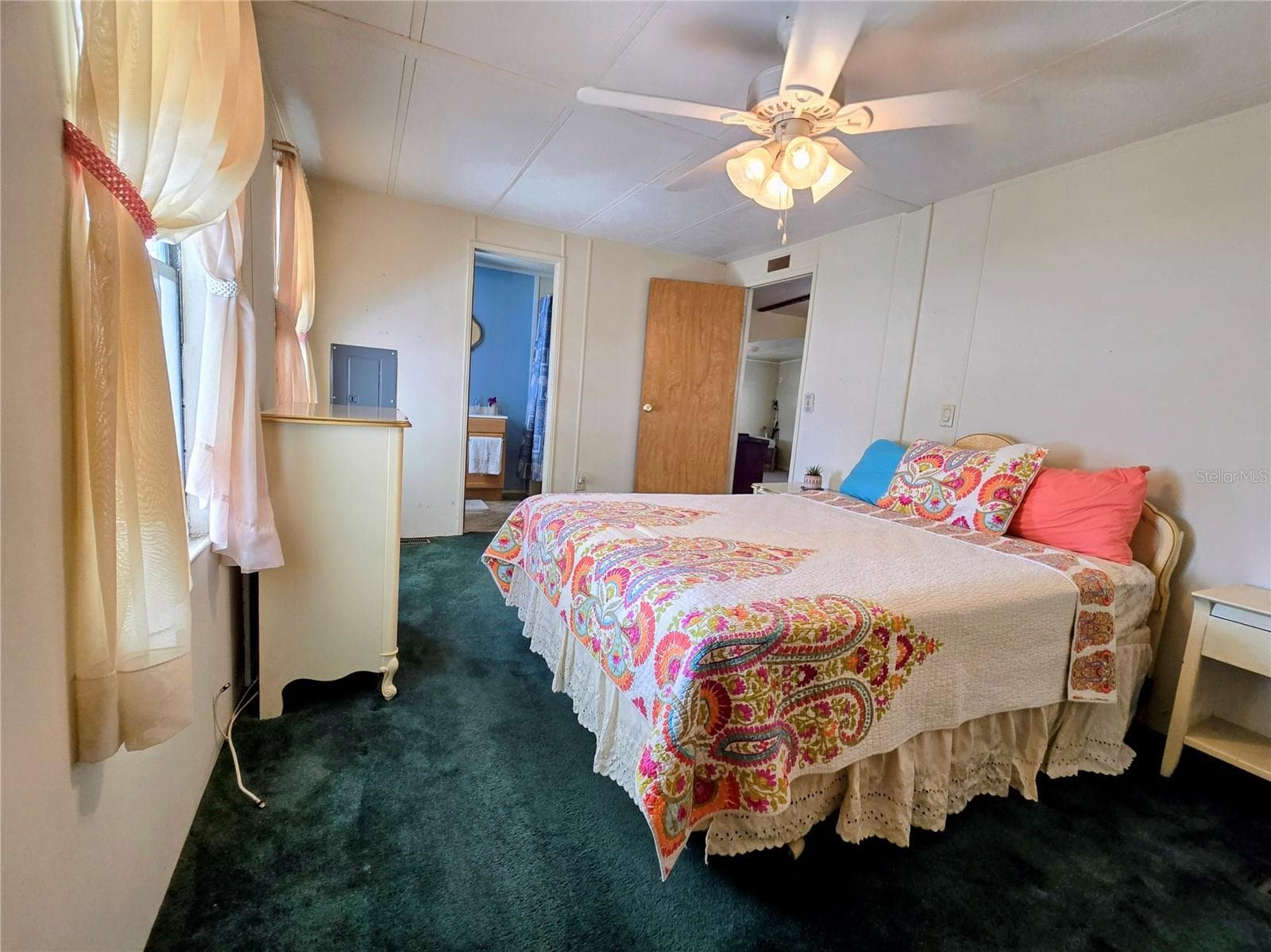 Manufactured Home at 6253 BALMY LN, ZEPHYRHILLS, photo 11 of 38