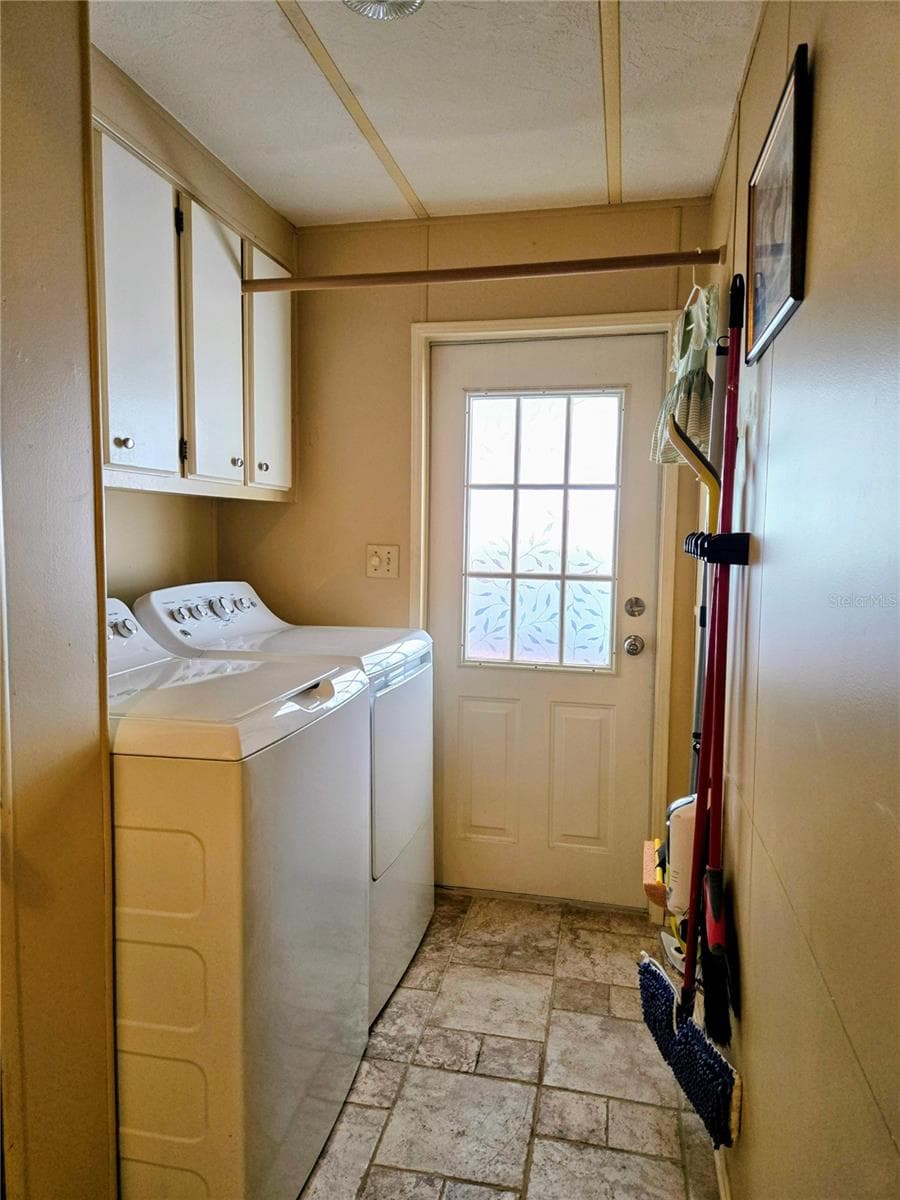 Manufactured Home at 6253 BALMY LN, ZEPHYRHILLS, photo 20 of 38