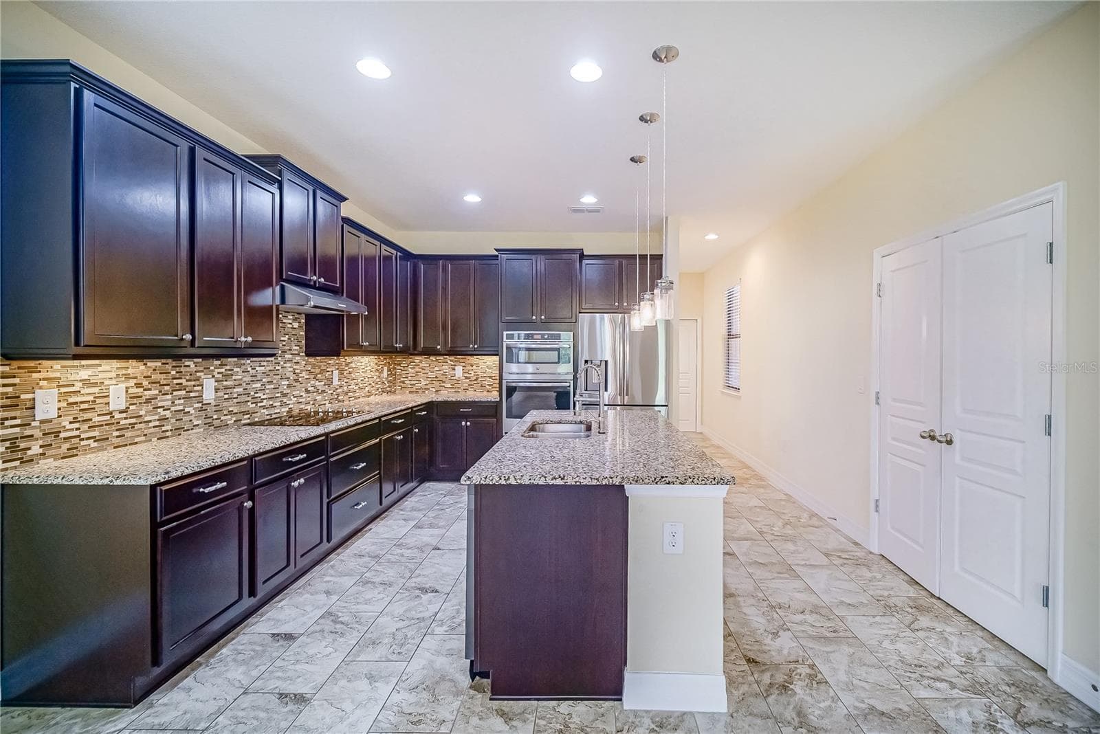Single Family Residence at 3280 SOMERSET PARK DR, ORLANDO, photo 6 of 50