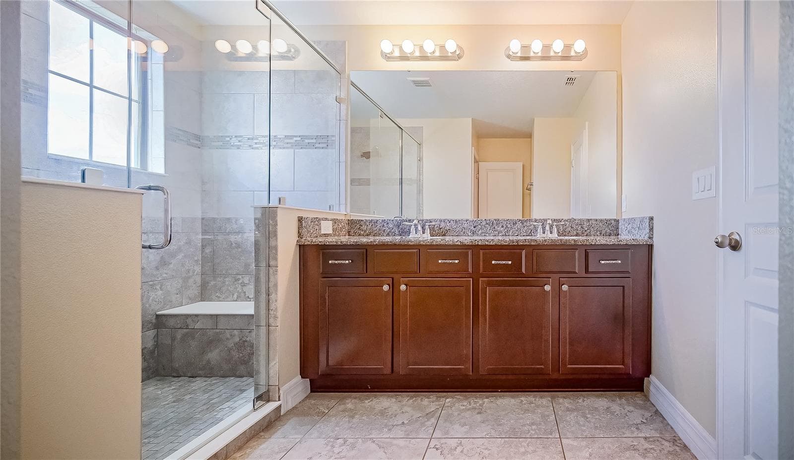 Single Family Residence at 3280 SOMERSET PARK DR, ORLANDO, photo 14 of 50