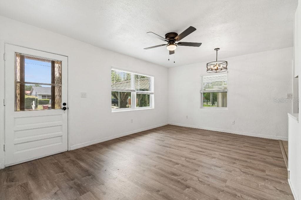 Single Family Residence at 203 PEVETTY DR, PLANT CITY, photo 5 of 40