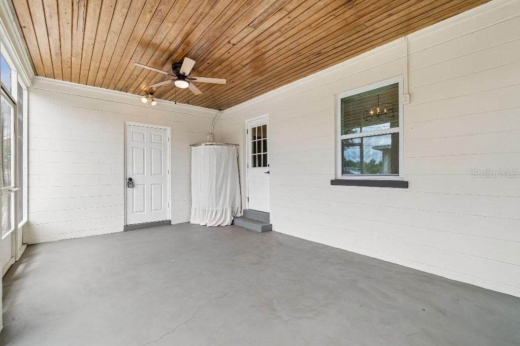 Single Family Residence at 203 PEVETTY DR, PLANT CITY, photo 25 of 40