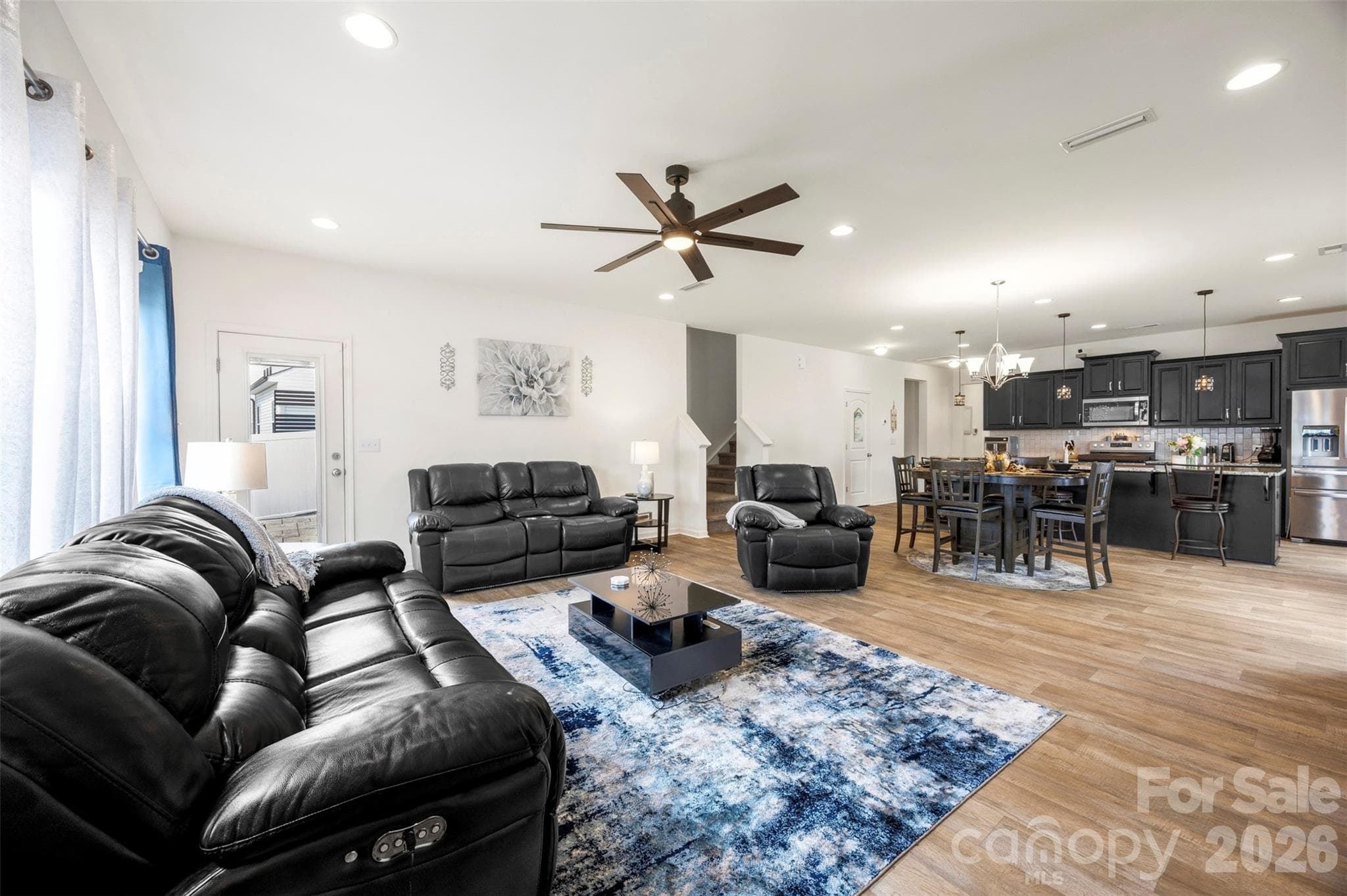 Living area - Mount Holly