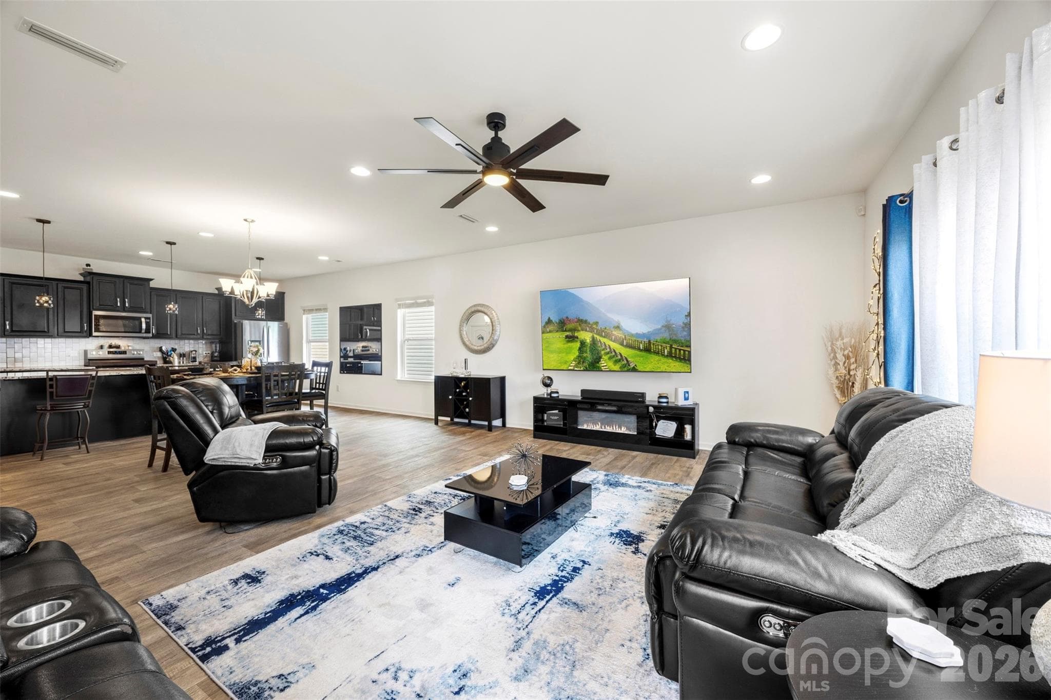 Living area - Mount Holly