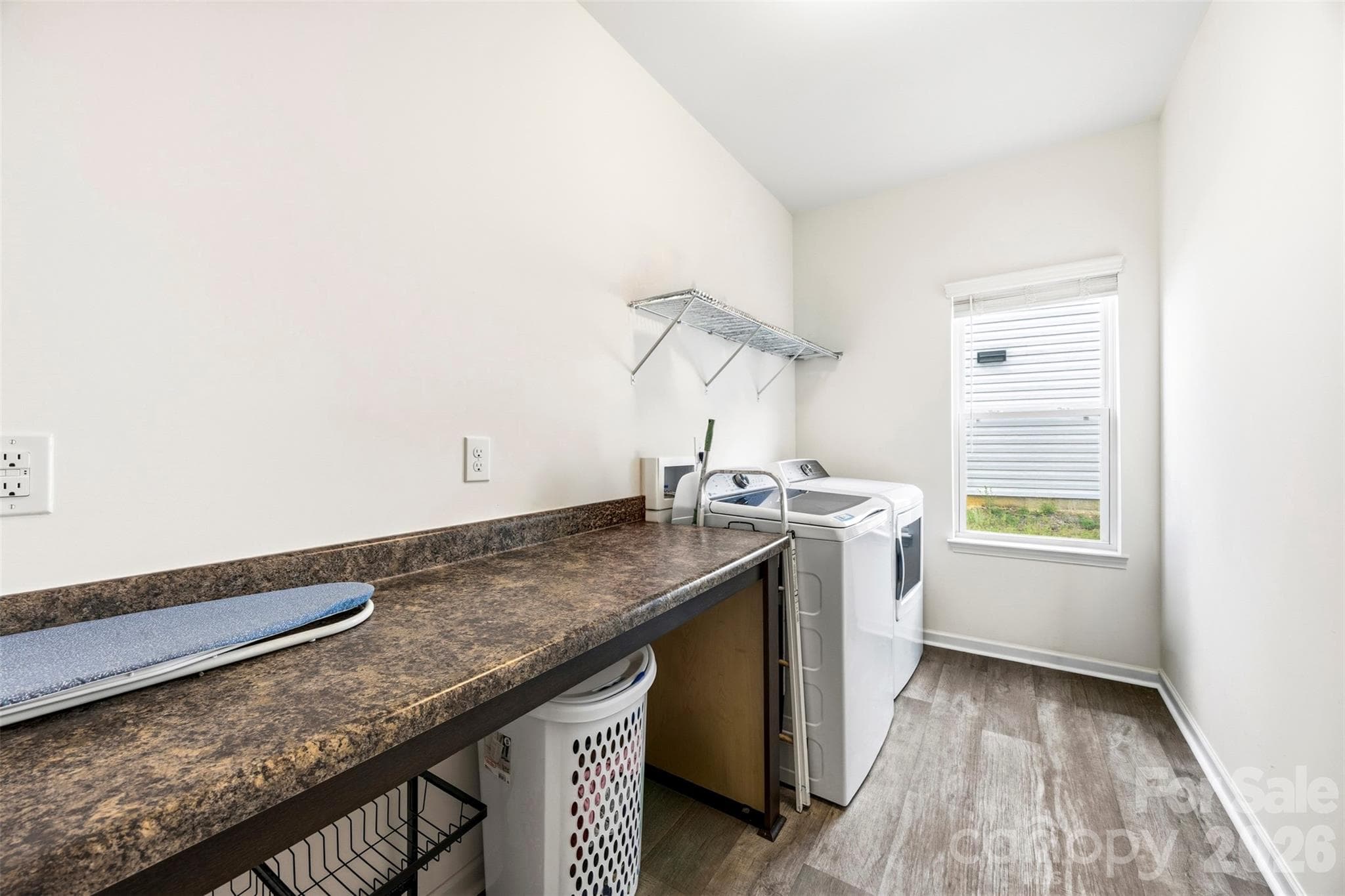 Laundry room - Mount Holly