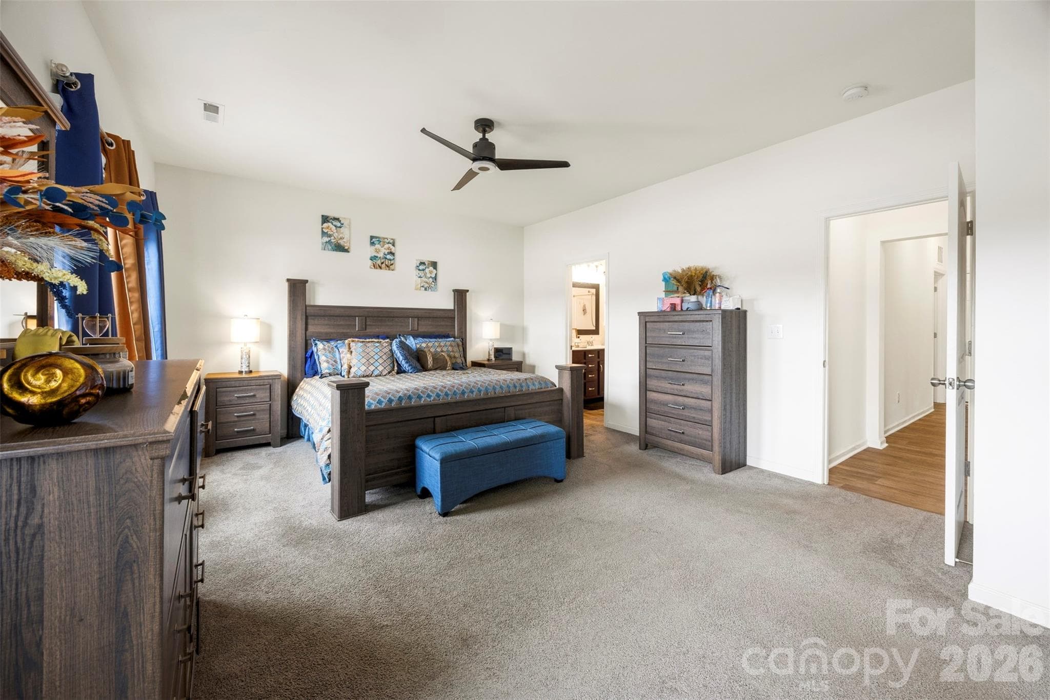 Primary bed - Mount Holly