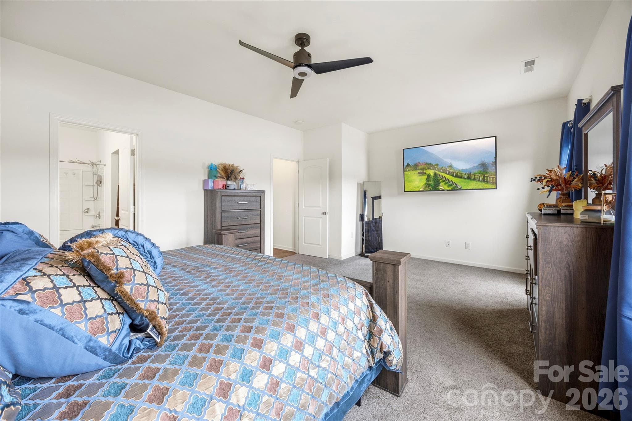 Primary bed - Mount Holly