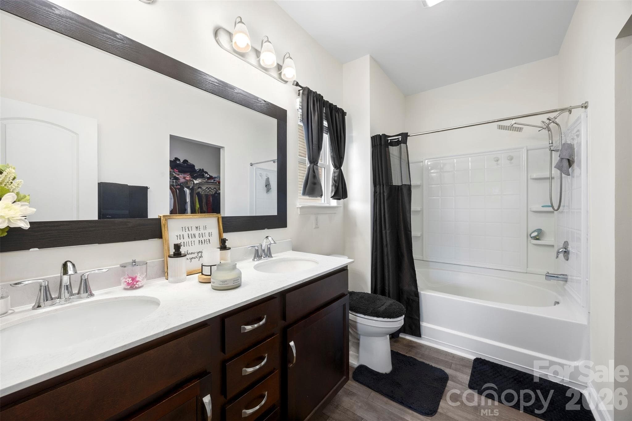 Primary bath - Mount Holly