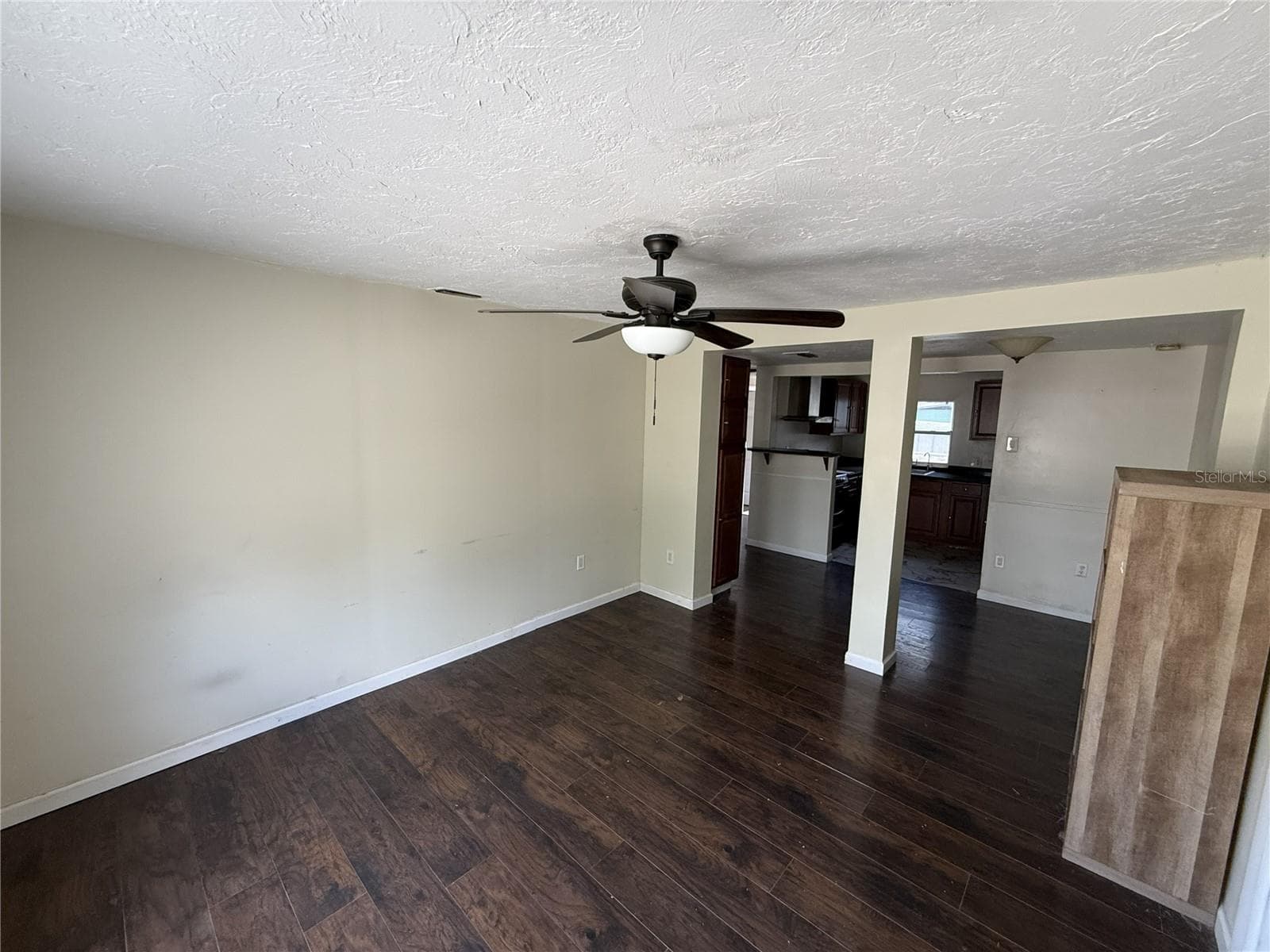 Single Family Residence at 1810 9TH ST W, PALMETTO, photo 2 of 11