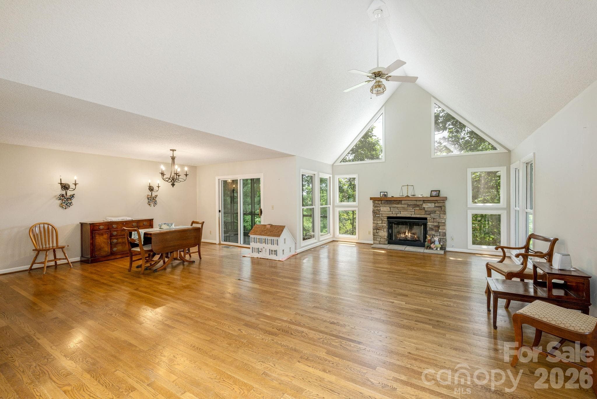 Condominium at 129 FOREST VIEW Drive, Flat Rock, photo 8 of 41