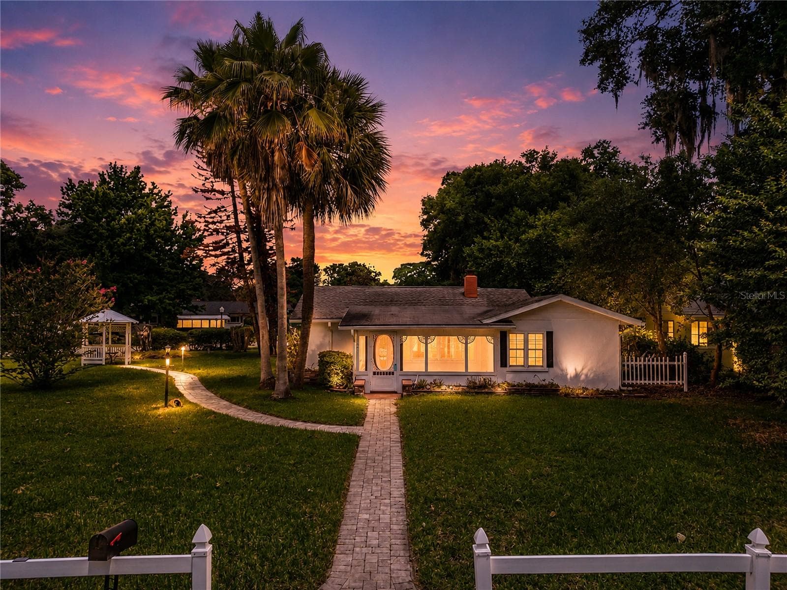 Single Family Residence at 1635 GERTRUDE PL, MOUNT DORA, photo 2 of 35