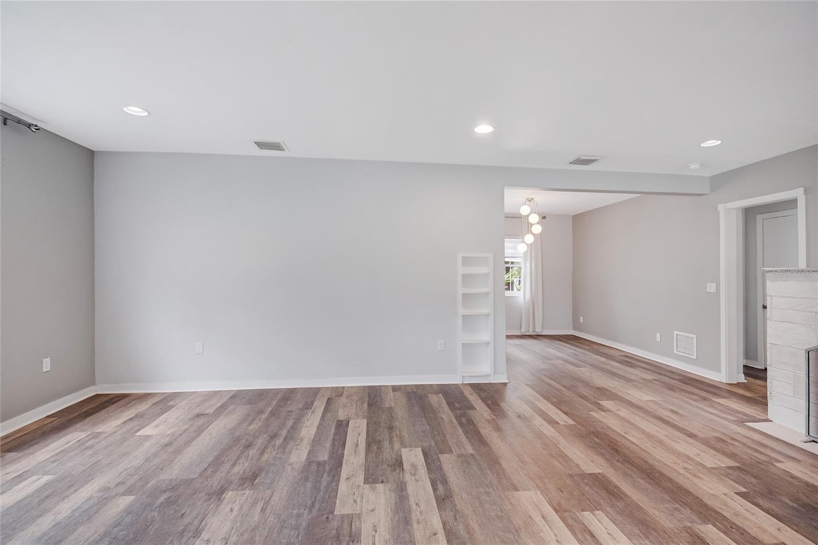 Single Family Residence at 1635 GERTRUDE PL, MOUNT DORA, photo 6 of 35