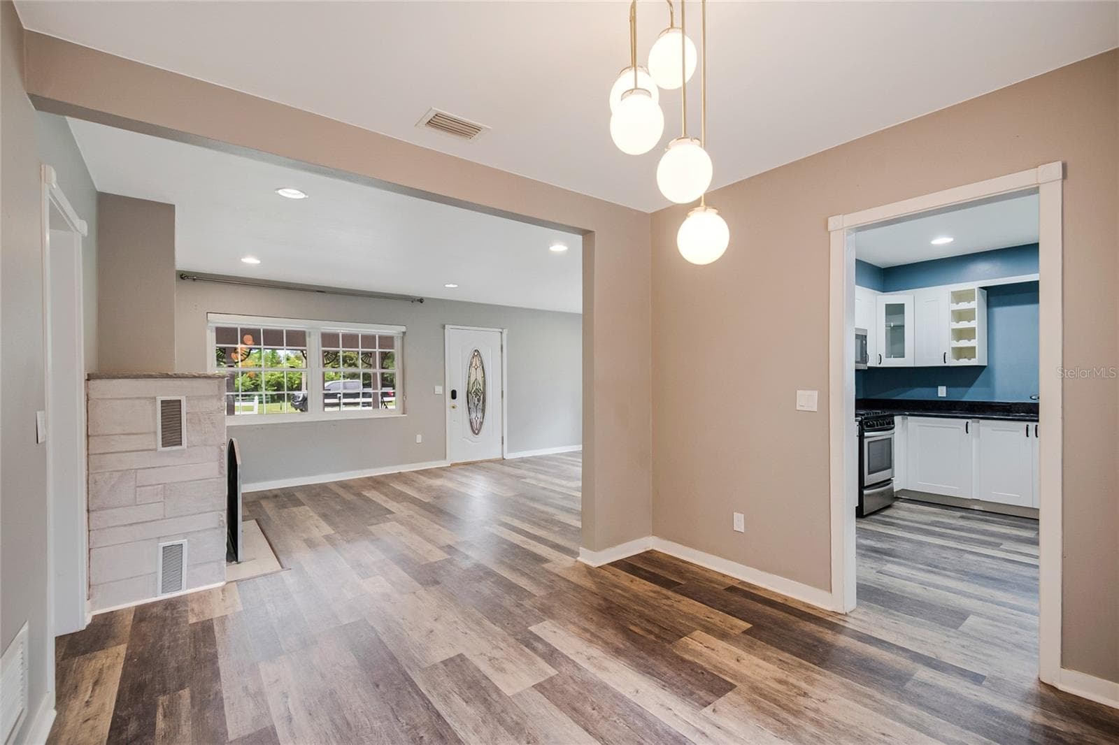 Single Family Residence at 1635 GERTRUDE PL, MOUNT DORA, photo 7 of 35