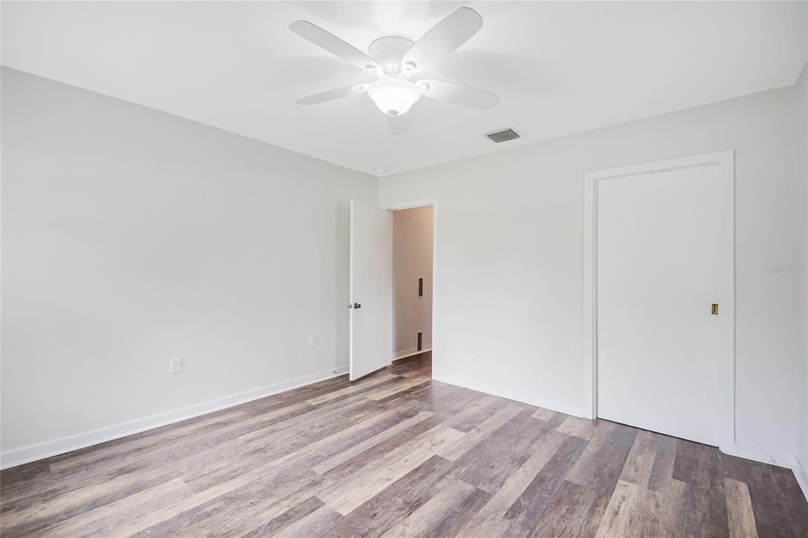 Single Family Residence at 1635 GERTRUDE PL, MOUNT DORA, photo 16 of 35