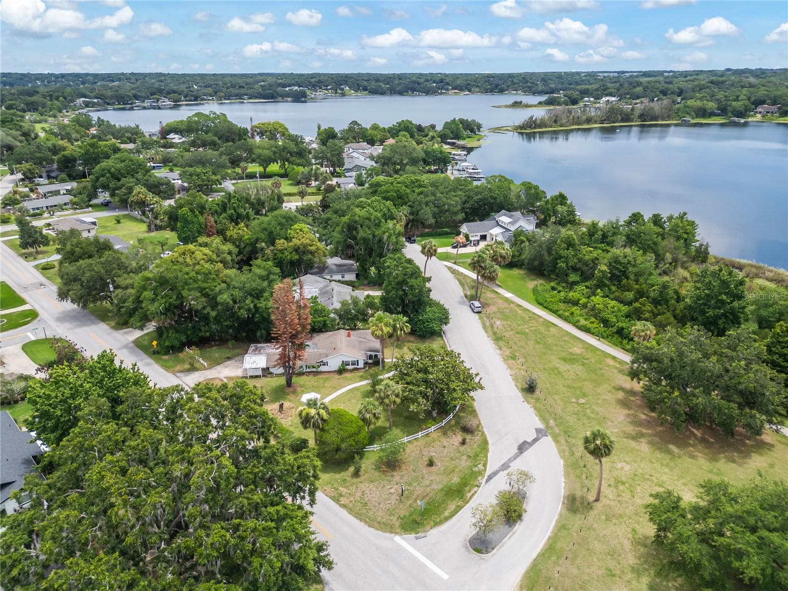 Single Family Residence at 1635 GERTRUDE PL, MOUNT DORA, photo 33 of 35