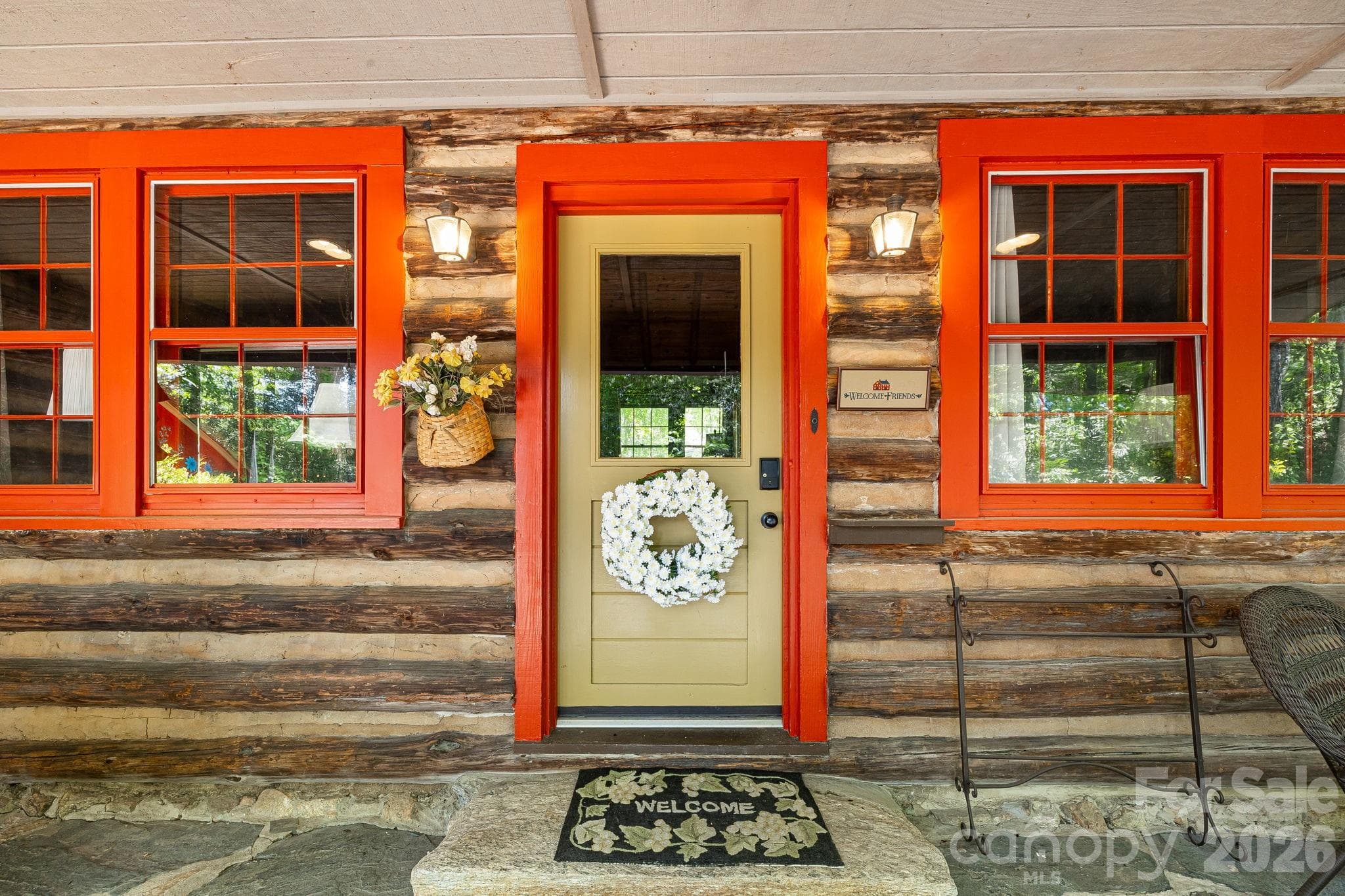 Single Family Residence at 128 Tee Off Lane, Hendersonville, photo 7 of 48
