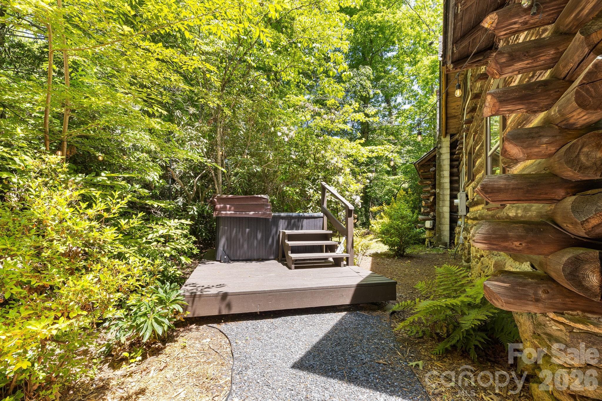 Single Family Residence at 128 Tee Off Lane, Hendersonville, photo 36 of 48