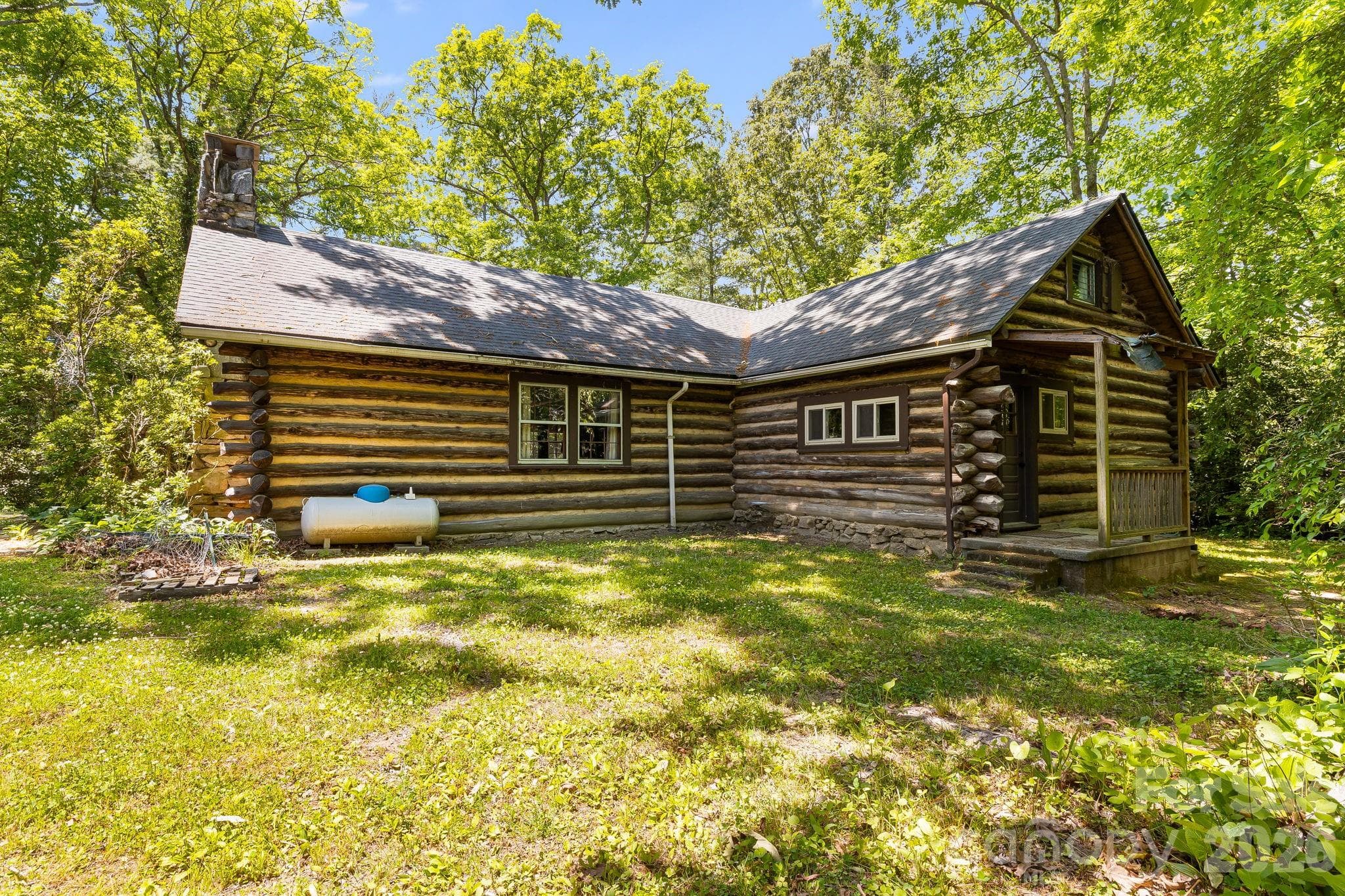 Single Family Residence at 128 Tee Off Lane, Hendersonville, photo 42 of 48