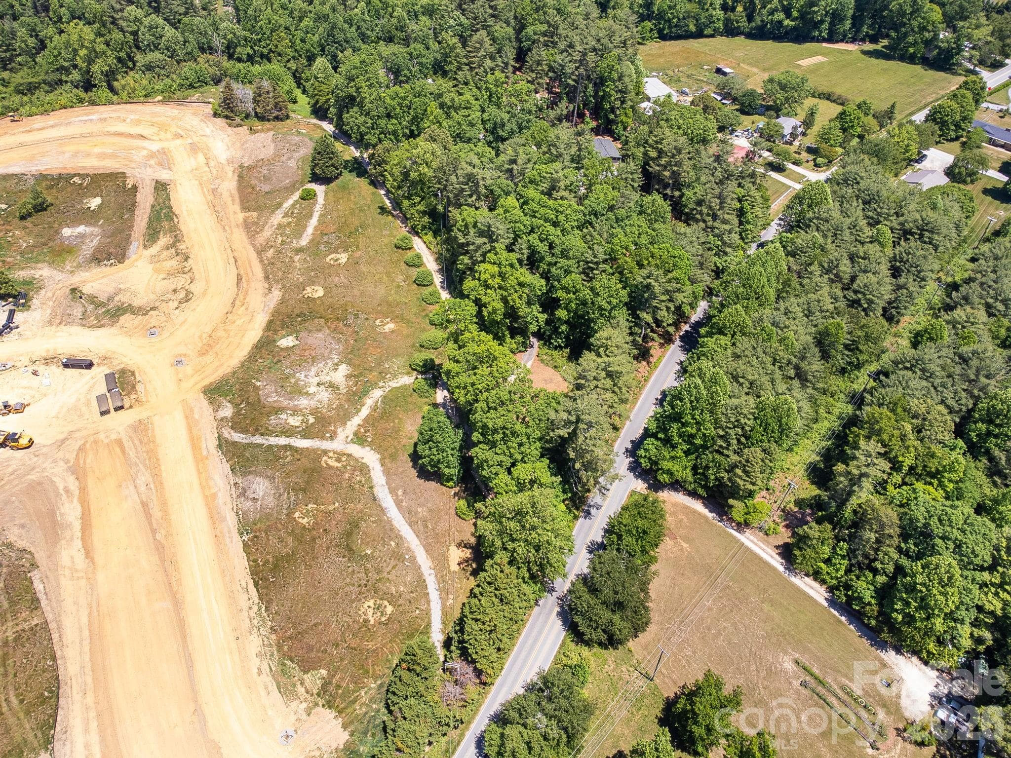 Single Family Residence at 128 Tee Off Lane, Hendersonville, photo 45 of 48