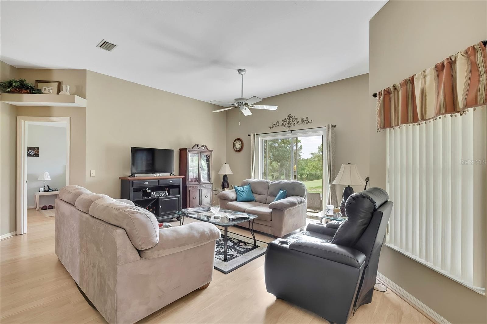 Single Family Residence at 547 W HILLWOOD PATH, BEVERLY HILLS, photo 5 of 33