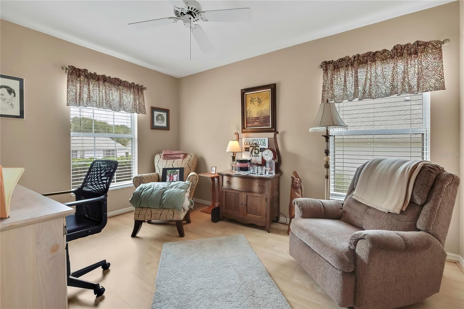 Single Family Residence at 547 W HILLWOOD PATH, BEVERLY HILLS, photo 17 of 33