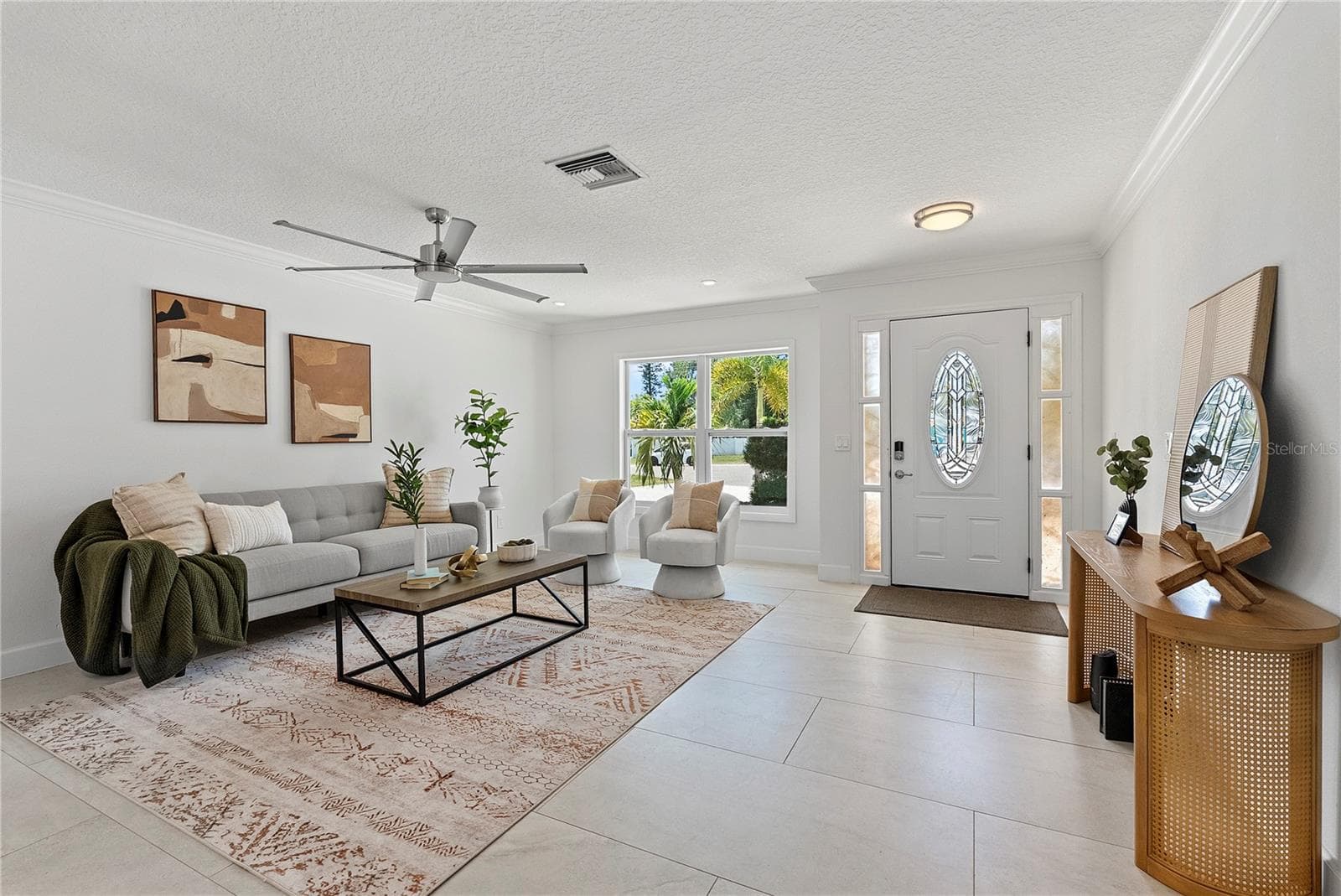 Single Family Residence at 805 LEISEY CIR, RUSKIN, photo 5 of 39