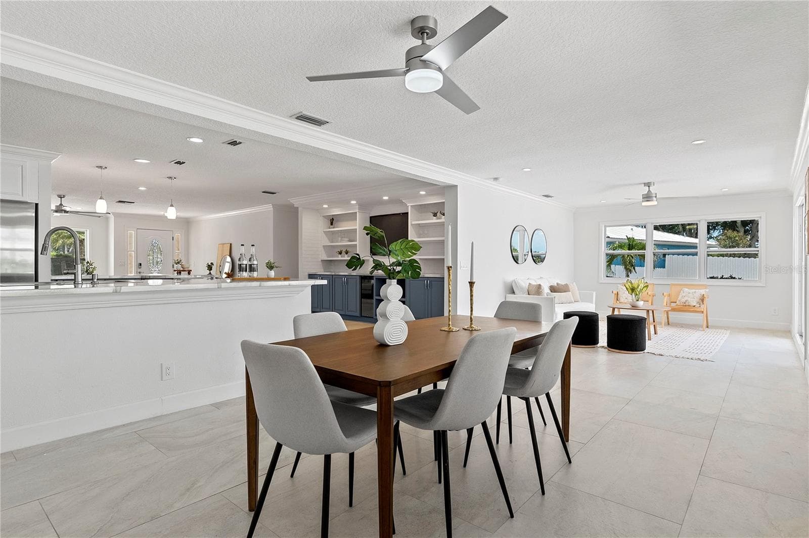 Single Family Residence at 805 LEISEY CIR, RUSKIN, photo 14 of 39