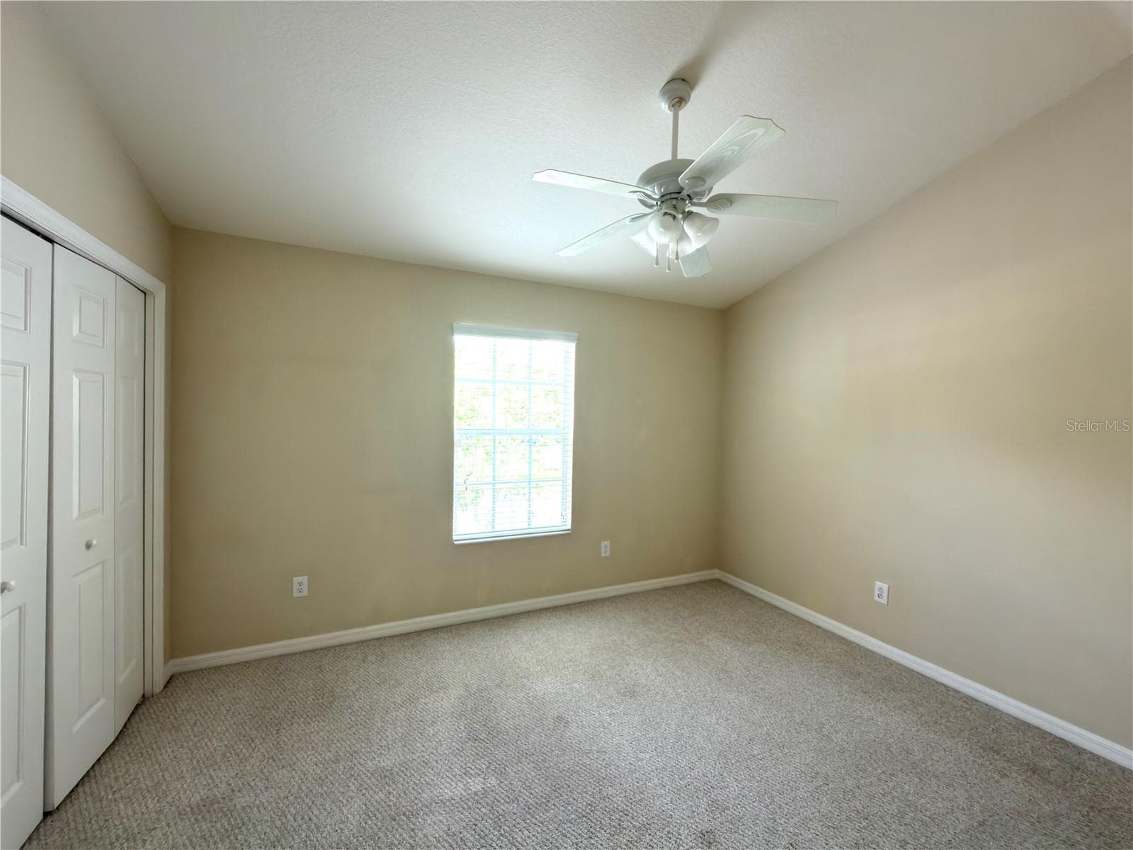 Townhouse at 2437 EARLSWOOD CT, BRANDON, photo 4 of 20