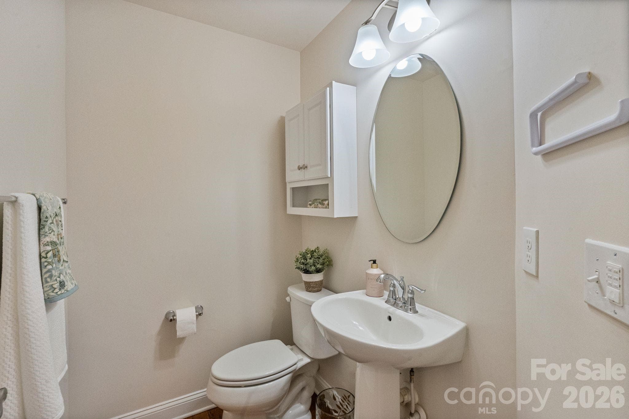 Single Family Residence at Troutman, photo 12 of 51