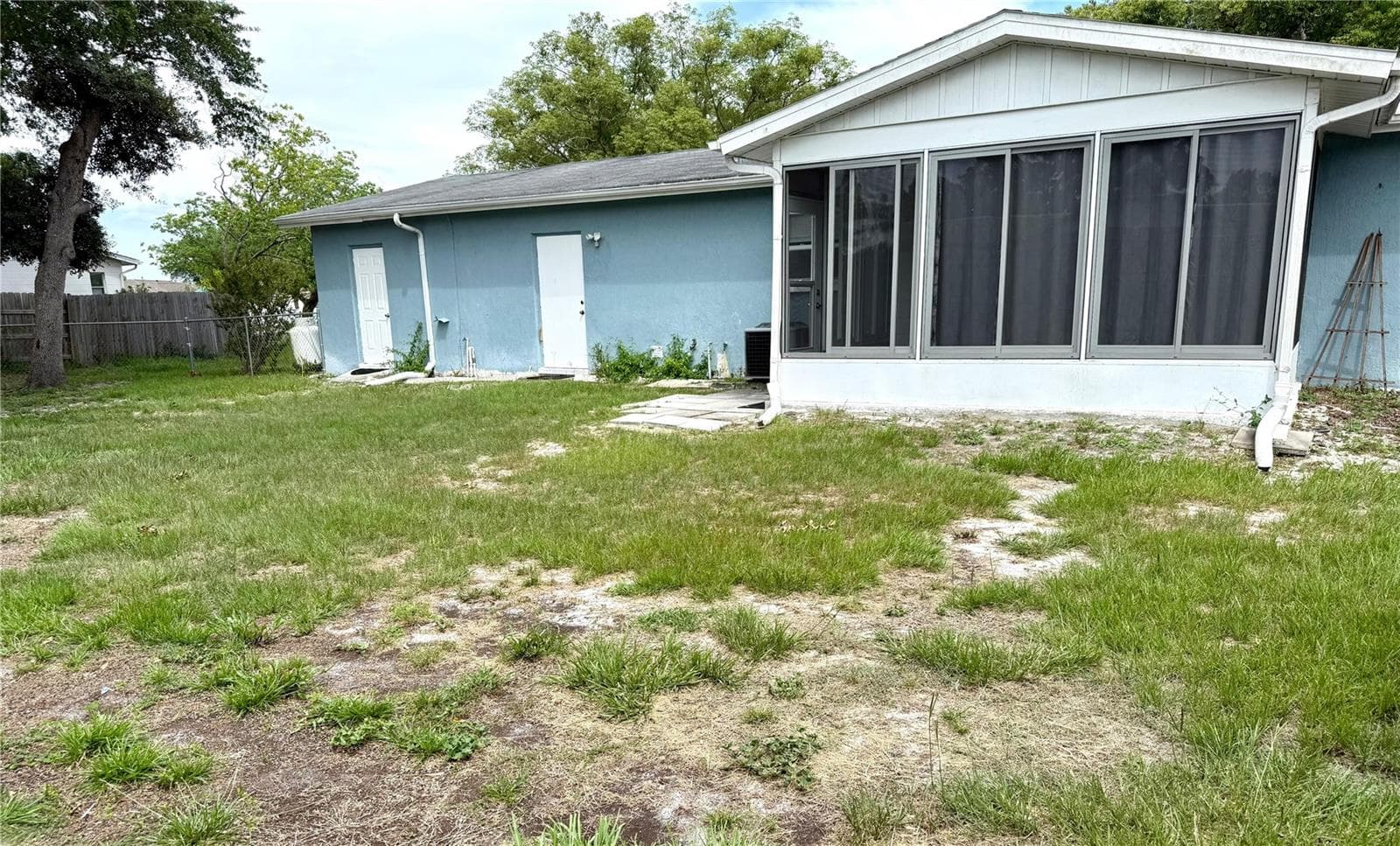 enclosed lanai - 9129 SEWELL LN, SPRING HILL