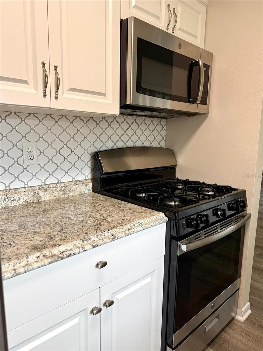 Single Family Residence at 9129 SEWELL LN, SPRING HILL, photo 31 of 54