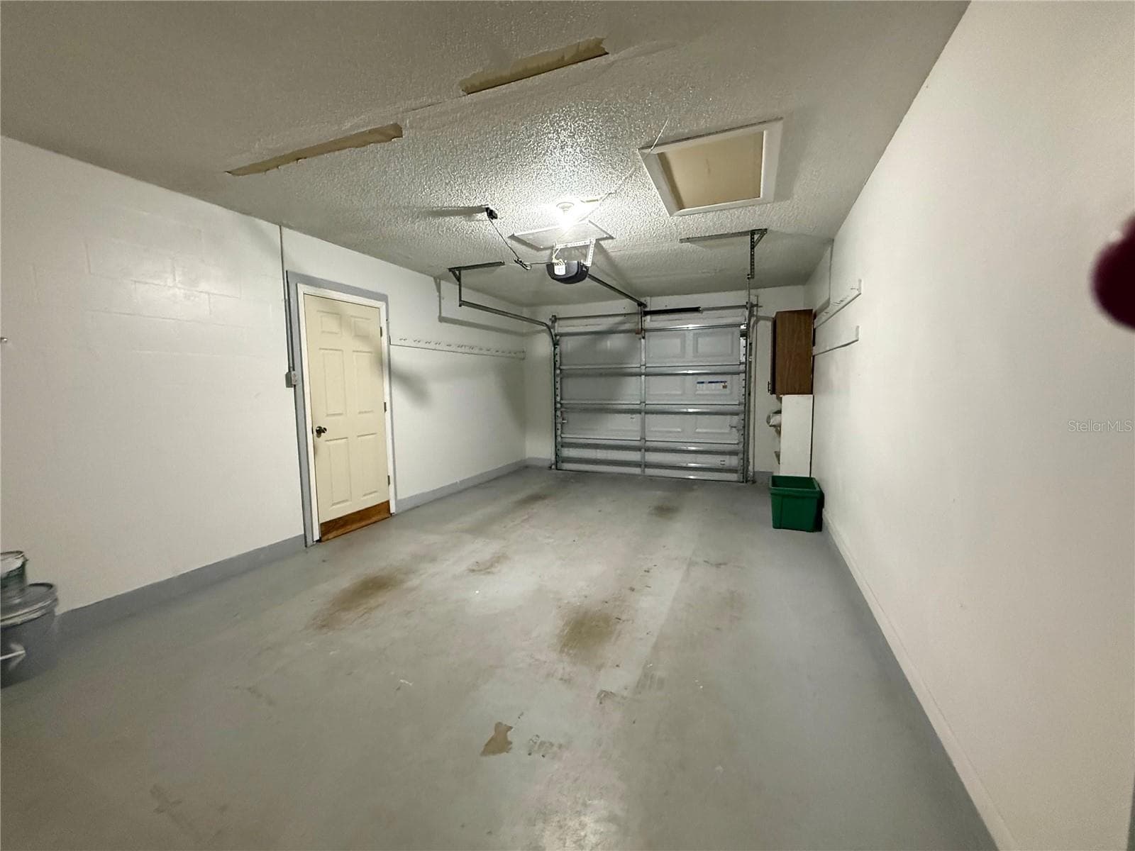 Gargage , New Gargage Door - 9129 SEWELL LN, SPRING HILL