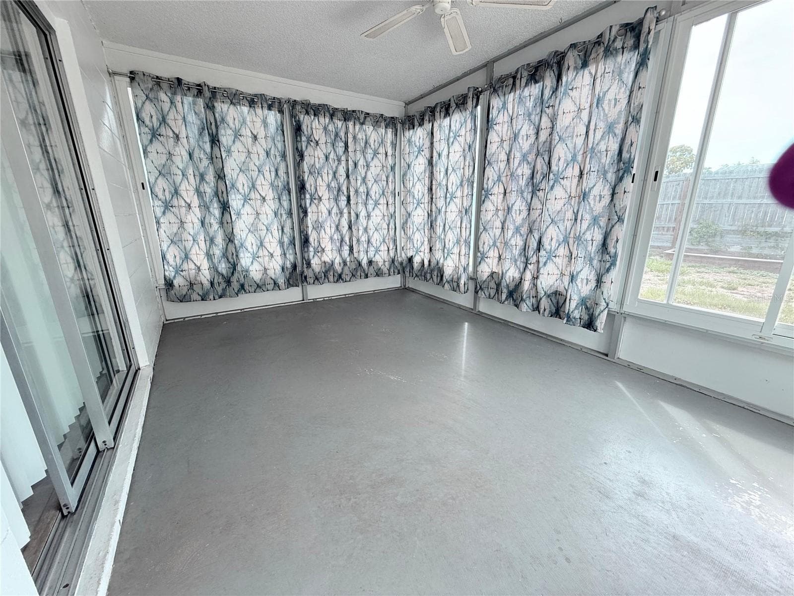 Enclosed Lanai - 9129 SEWELL LN, SPRING HILL