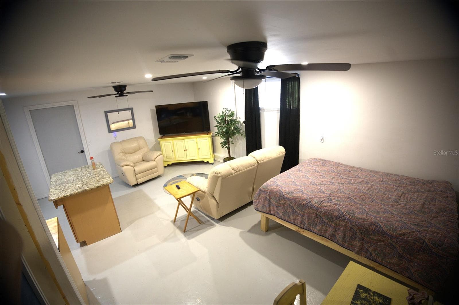 Single Family Residence at 915 DEMPSEY ST, CLEARWATER, photo 13 of 28