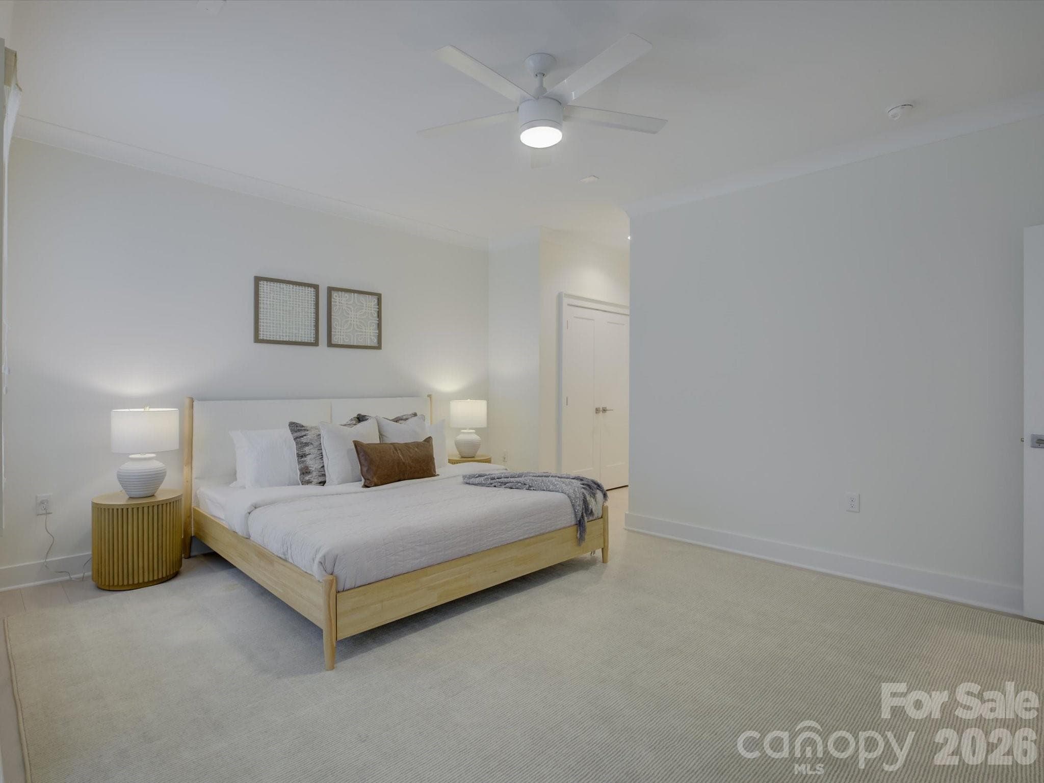 Townhouse at 335 E Tremont Avenue, Charlotte, photo 21 of 40