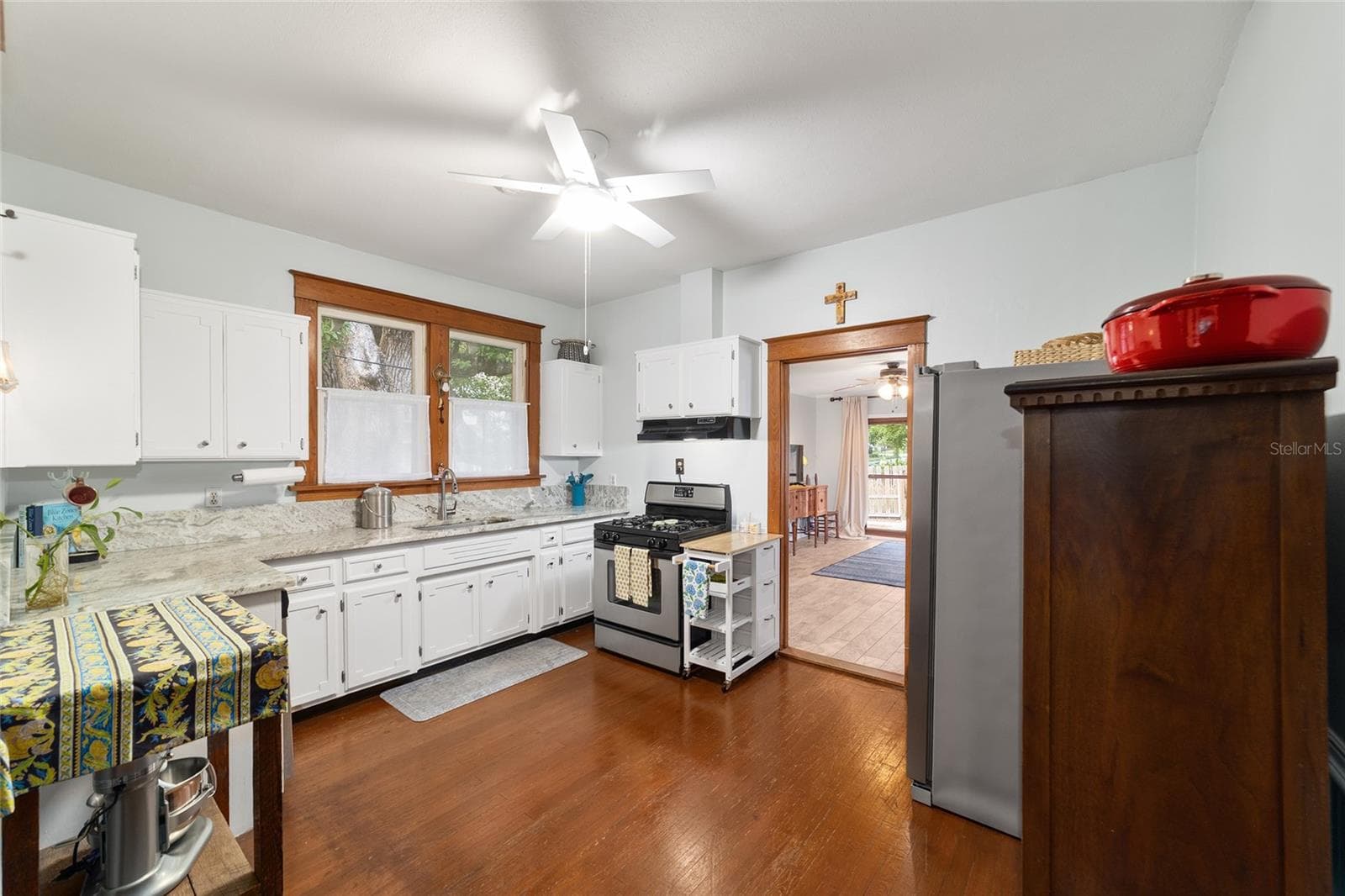 Large Kitchen - 505 SE SANCHEZ AVE, OCALA