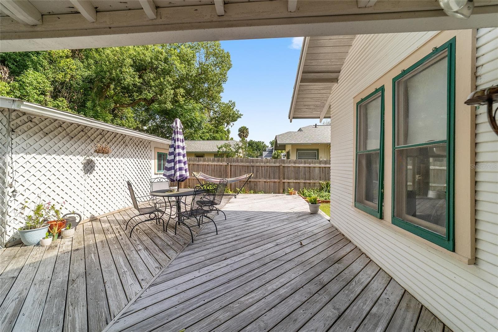 Large Backyard Deck - 505 SE SANCHEZ AVE, OCALA