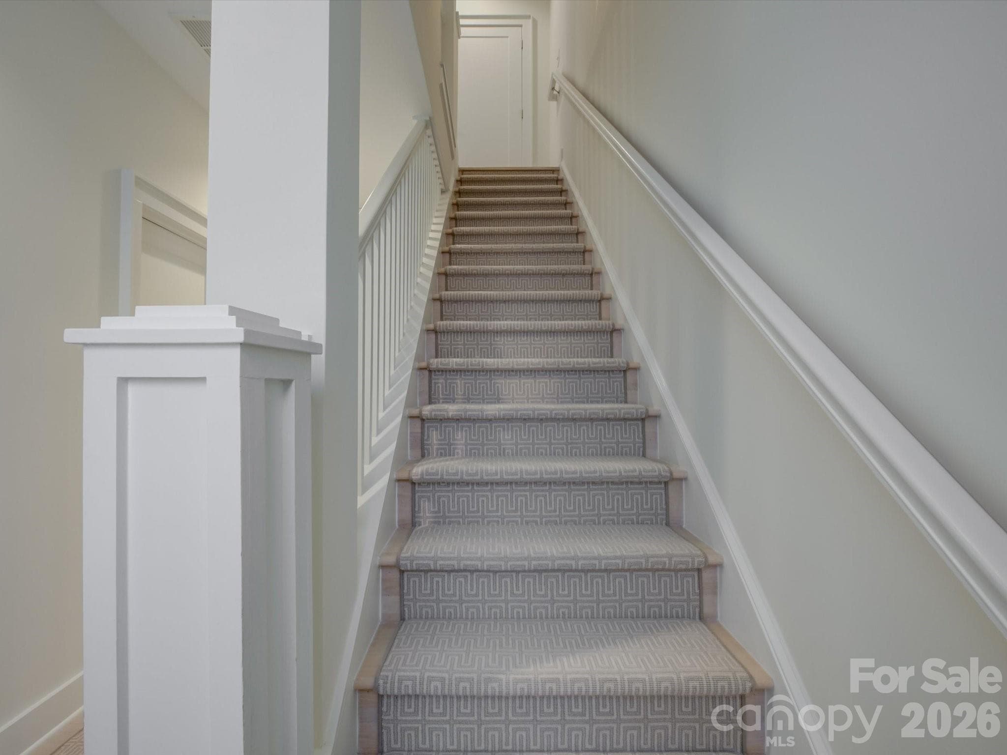 Townhouse at 335 E Tremont Avenue, Charlotte, photo 26 of 40