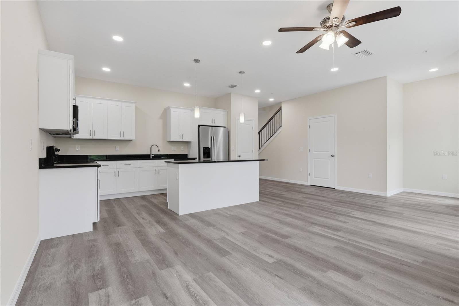 Townhouse at 4369 CAMBIO GARDENS CT, TAMPA, photo 6 of 25
