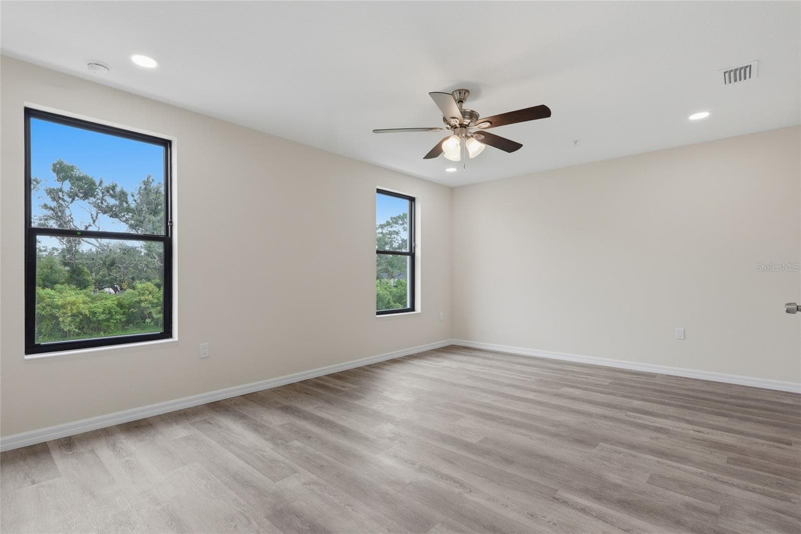 Townhouse at 4369 CAMBIO GARDENS CT, TAMPA, photo 15 of 25