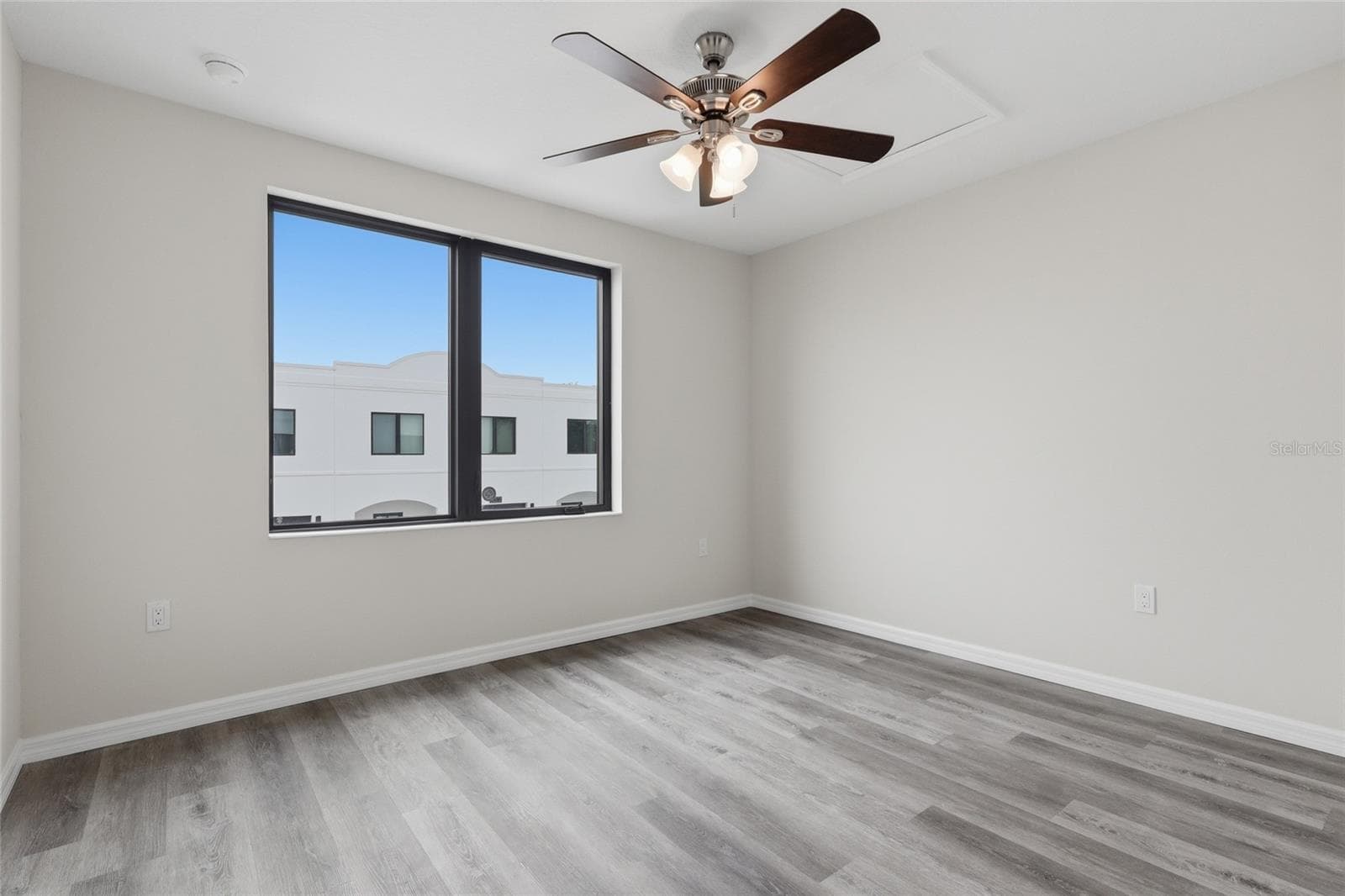 Townhouse at 4369 CAMBIO GARDENS CT, TAMPA, photo 22 of 25