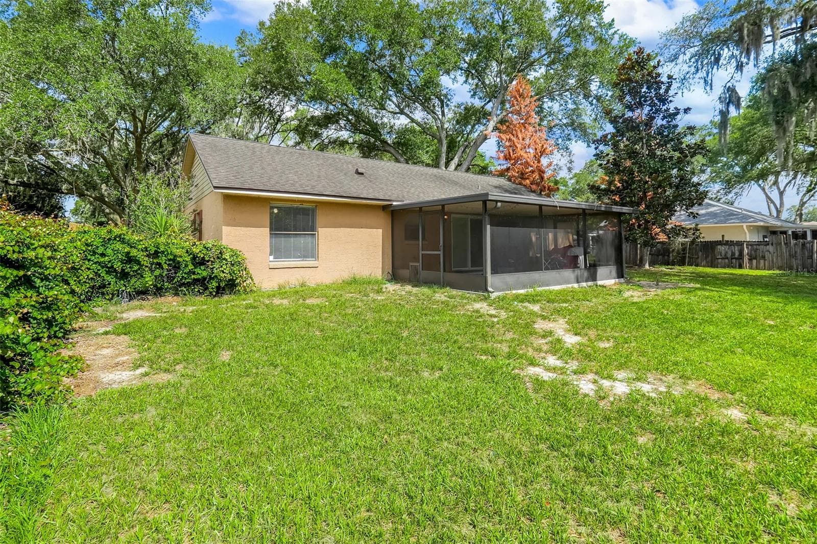 Single Family Residence at 207 HOWARD CT, MASCOTTE, photo 27 of 29