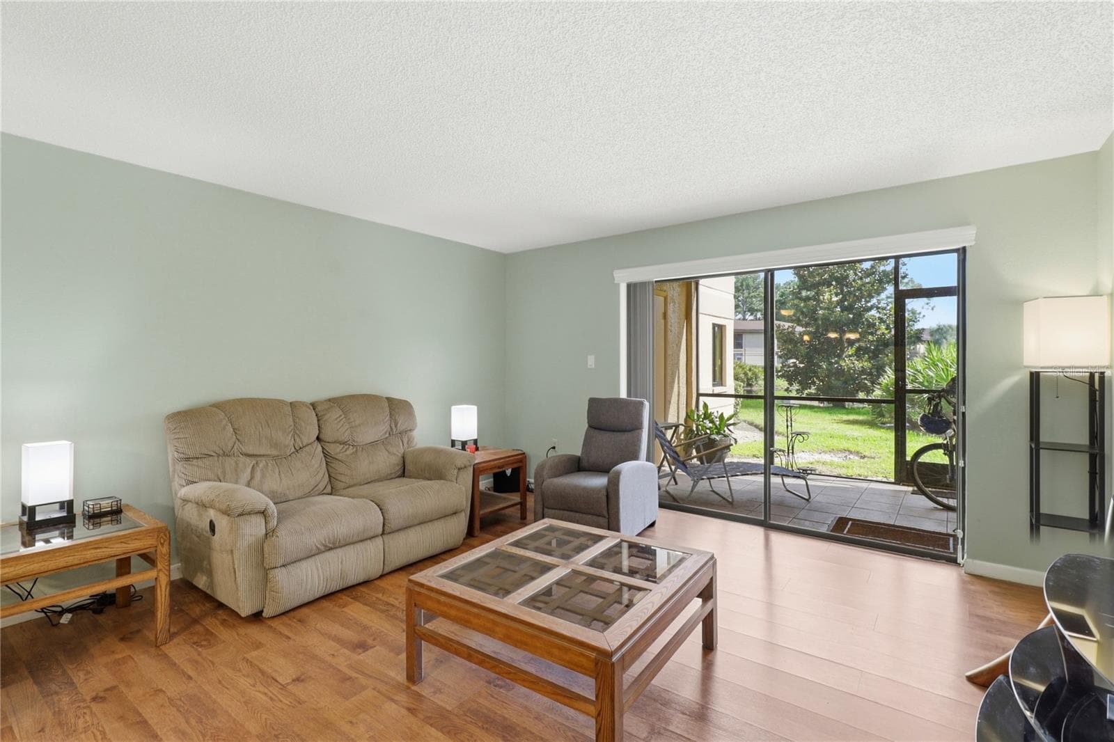 Living room - 2685 SABAL SPRINGS CIR #105, CLEARWATER