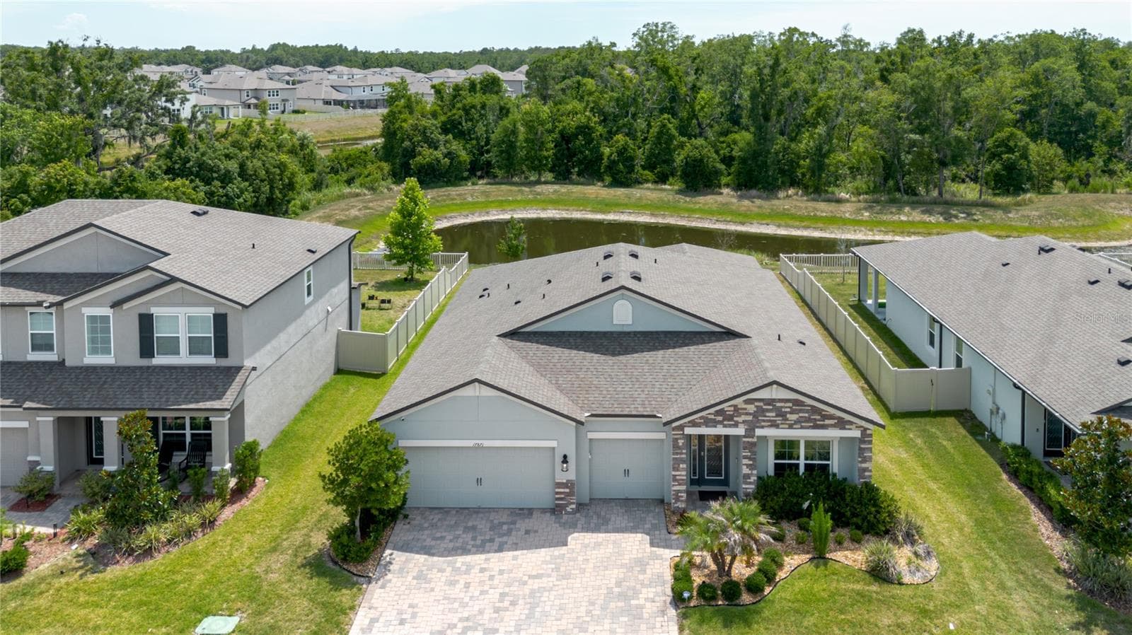 Single Family Residence at 17871 CORTES CREEK BLVD, SPRING HILL, photo 2 of 82
