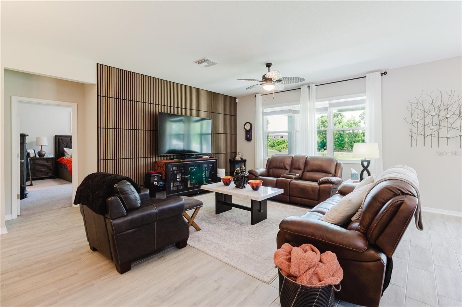 Single Family Residence at 17871 CORTES CREEK BLVD, SPRING HILL, photo 11 of 82