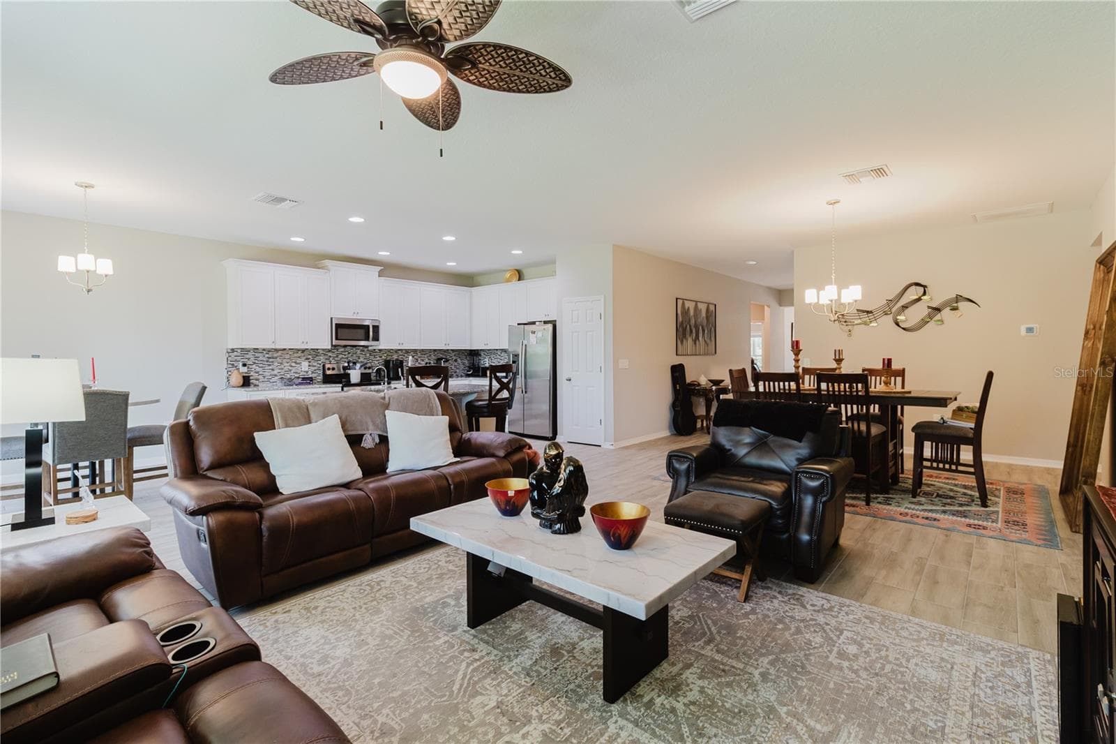 Single Family Residence at 17871 CORTES CREEK BLVD, SPRING HILL, photo 13 of 82