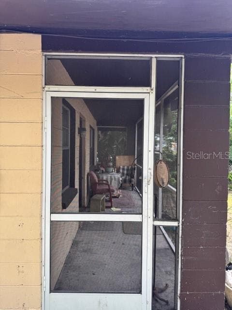 Single Family Residence at 8609 N 13TH ST, TAMPA, photo 4 of 16