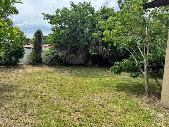 Single Family Residence at 8609 N 13TH ST, TAMPA, photo 5 of 16
