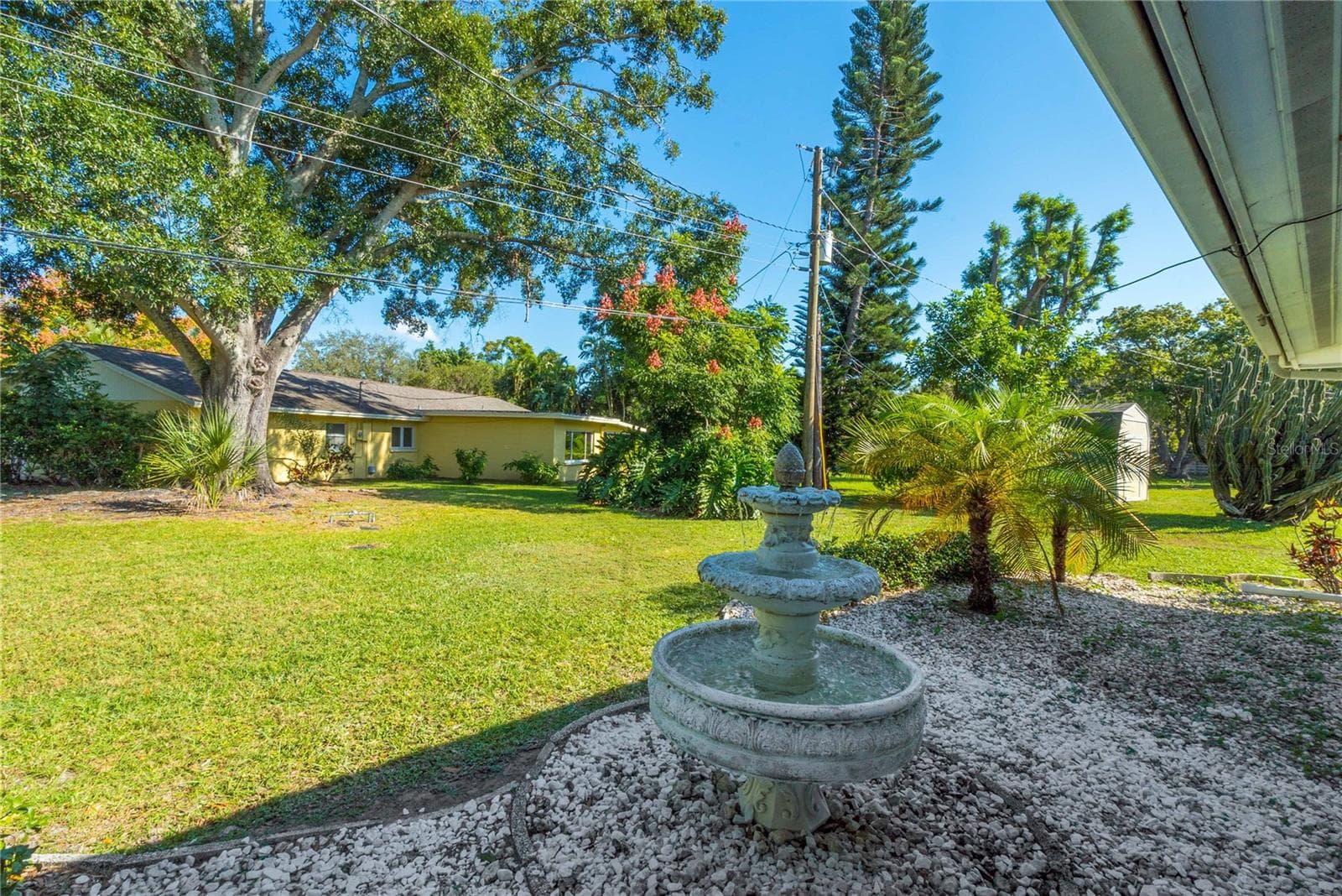 Single Family Residence at 2521 WEBBER ST, SARASOTA, photo 29 of 32